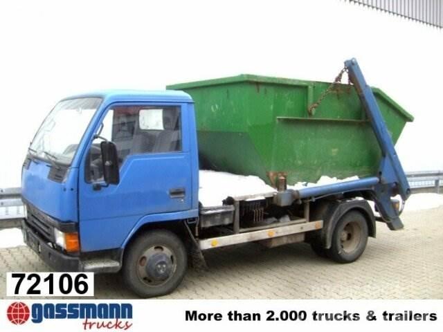 Mitsubishi Canter 4x2 Savivarčiai su kabeliniu keltuvu