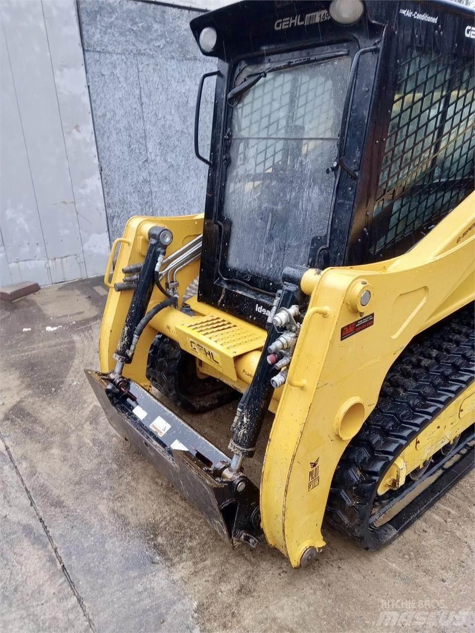 Gehl VT320 Krautuvai su šoniniu pasukimu