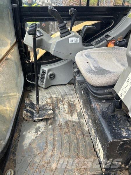 CAT 302.5C Mini ekskavatoriai < 7 t