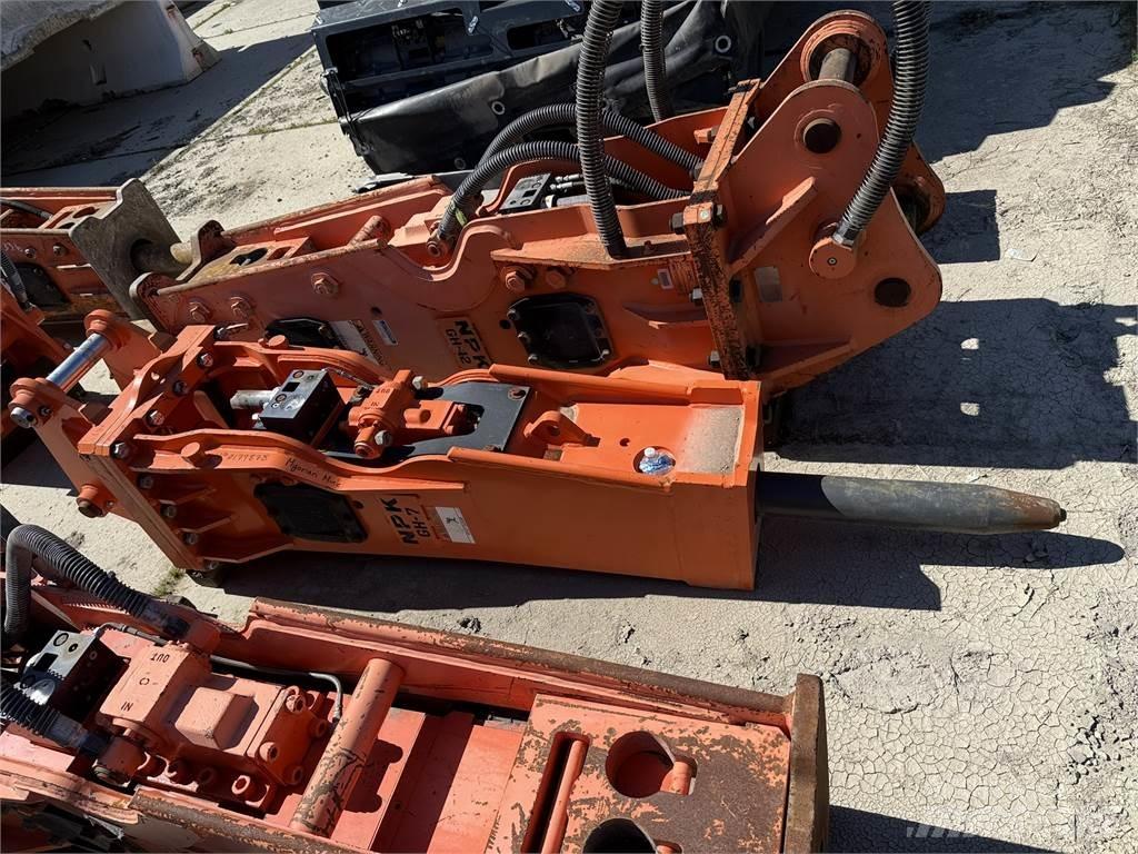 NPK GH-7 HAMMER Hidrauliniai kūjai / Trupintuvai
