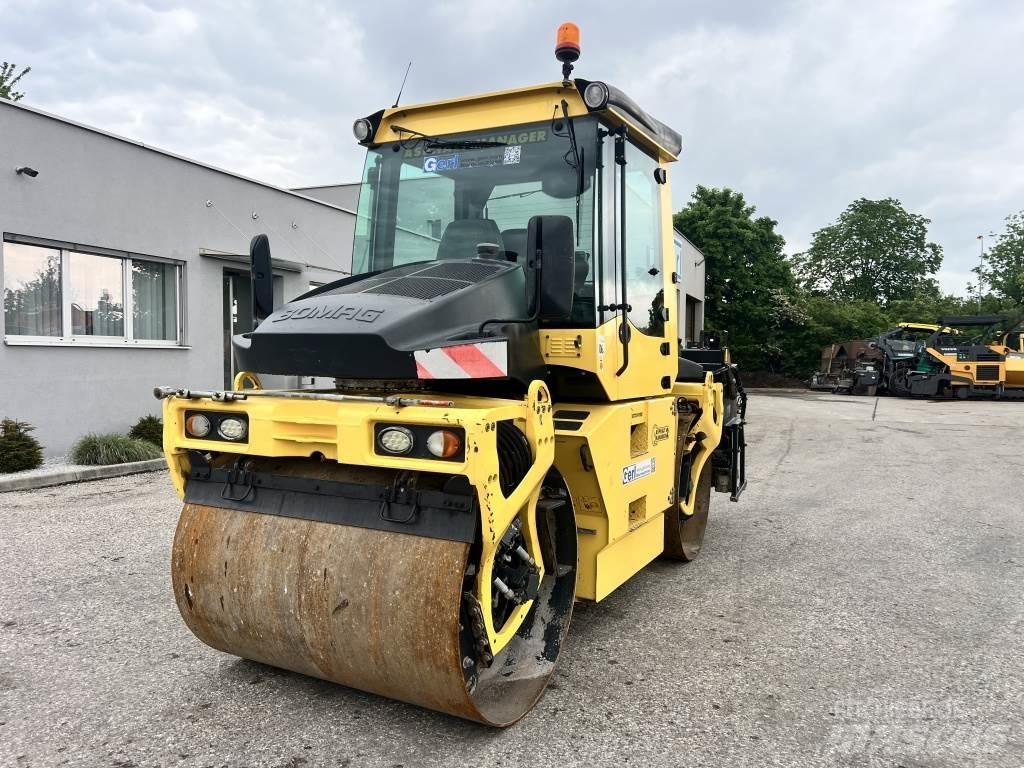 Bomag BW 154 AP-4 AM Porinių būgnų volai