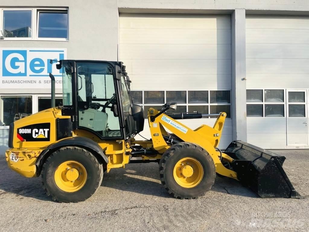 CAT 908M Naudoti ratiniai krautuvai