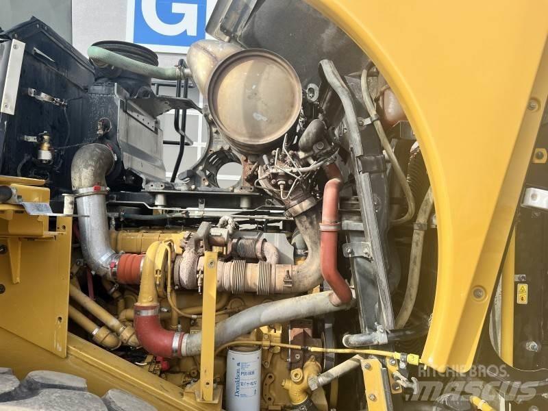 CAT 966 K Naudoti ratiniai krautuvai