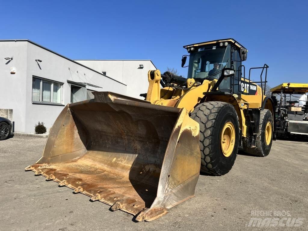 CAT 966 M Naudoti ratiniai krautuvai