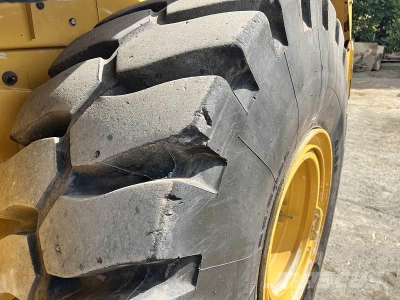 CAT 966 M-XE Naudoti ratiniai krautuvai