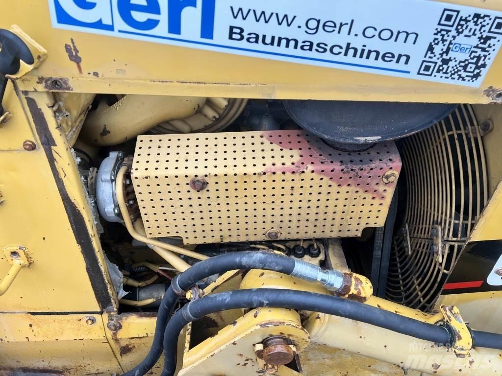 CAT D 5 H Vikšriniai buldozeriai
