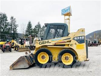 Gehl SL4240 Krautuvai su šoniniu pasukimu