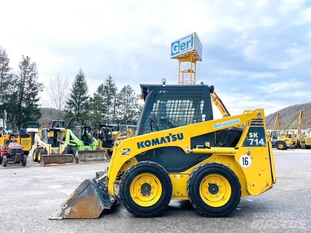 Komatsu SK714 Krautuvai su šoniniu pasukimu