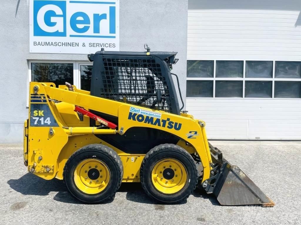 Komatsu SK714 Krautuvai su šoniniu pasukimu