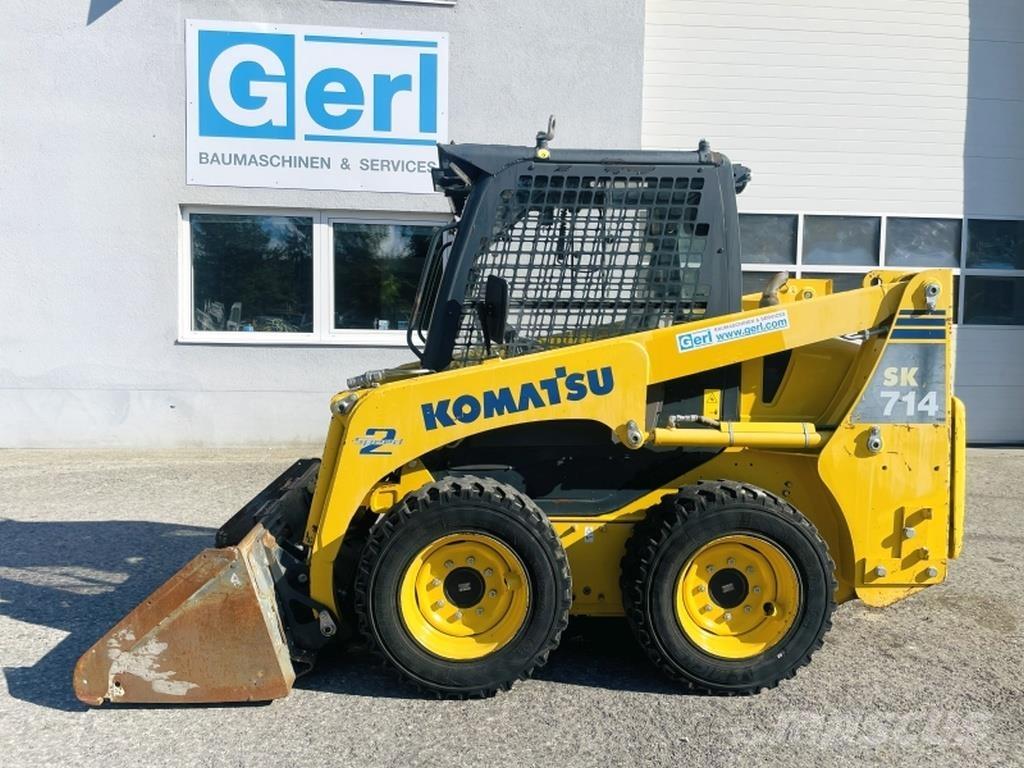 Komatsu SK714 Krautuvai su šoniniu pasukimu