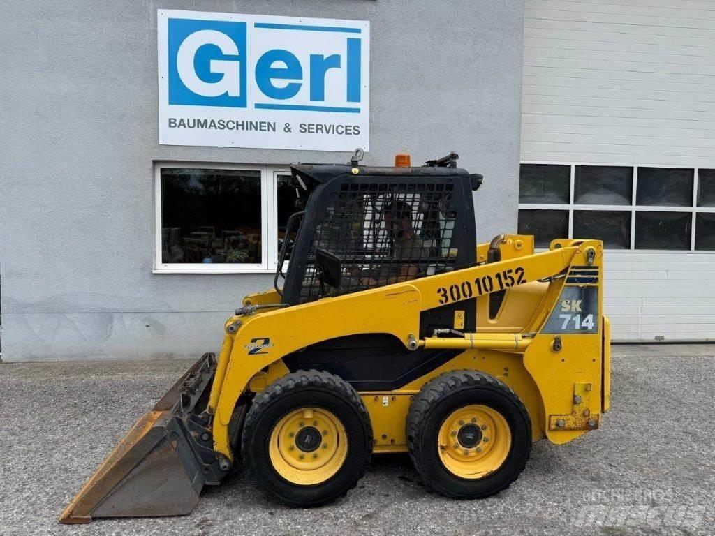 Komatsu SK714-5 Krautuvai su šoniniu pasukimu