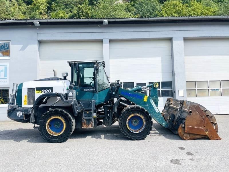 Komatsu WA320-8 Naudoti ratiniai krautuvai