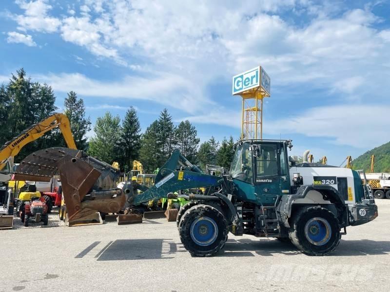 Komatsu WA320-8 Naudoti ratiniai krautuvai