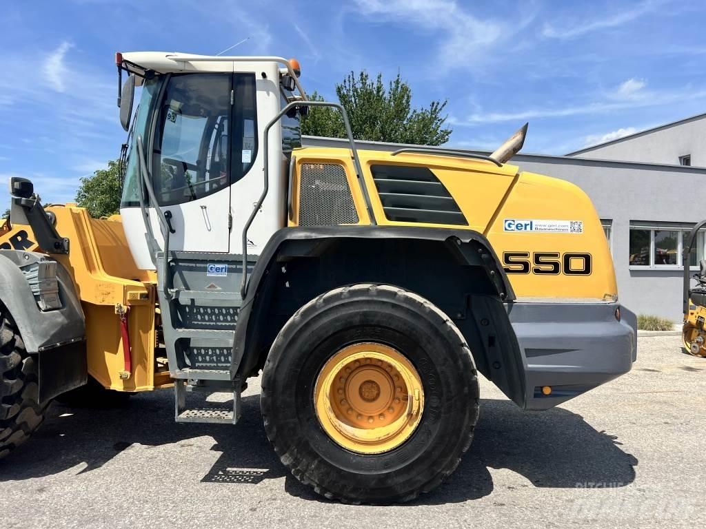 Liebherr L 550 Naudoti ratiniai krautuvai