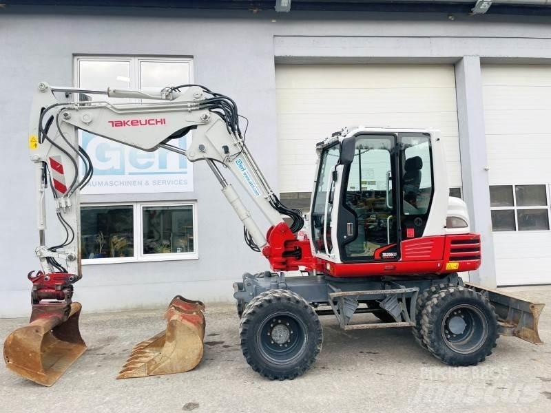 Takeuchi TB295W Ratiniai ekskavatoriai