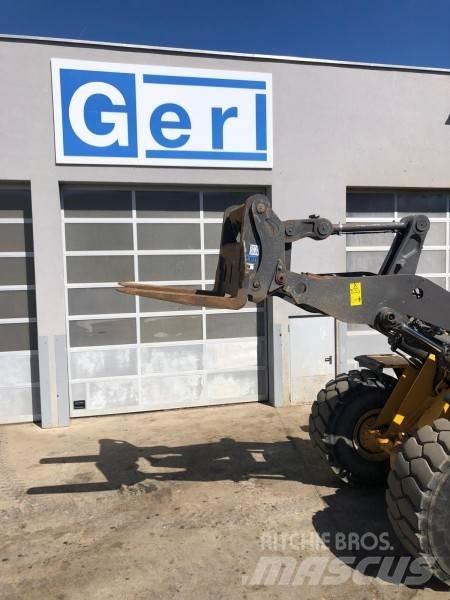 Volvo L 180 - Gabel Kiti naudoti statybos komponentai