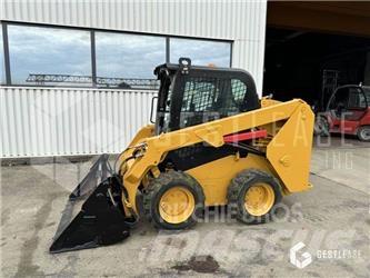CAT 236D Mini krautuvai