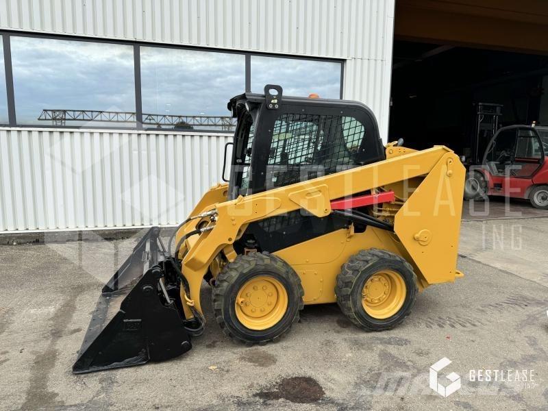 CAT 236D Mini krautuvai