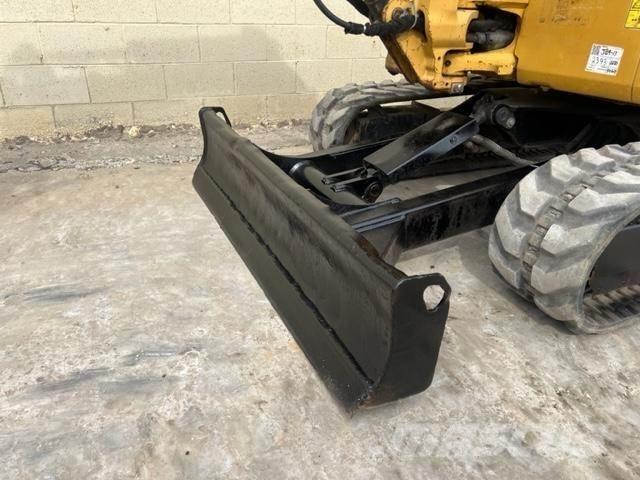 CAT 303E CR Mini ekskavatoriai < 7 t