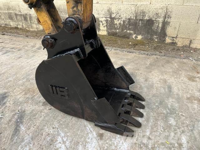 CAT 304E2 CR Mini ekskavatoriai < 7 t