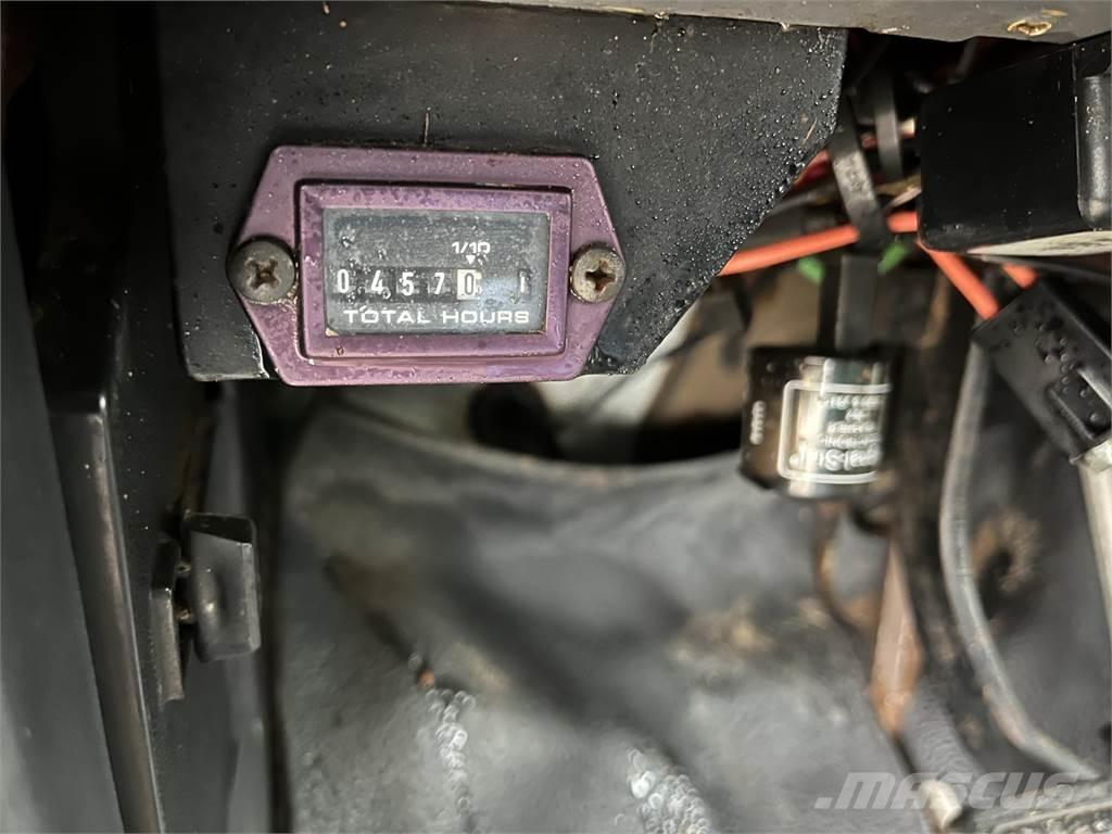 Ford FT900 Savivarčių priekabų vilkikai