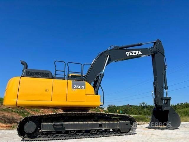 John Deere 250G Vikšriniai ekskavatoriai