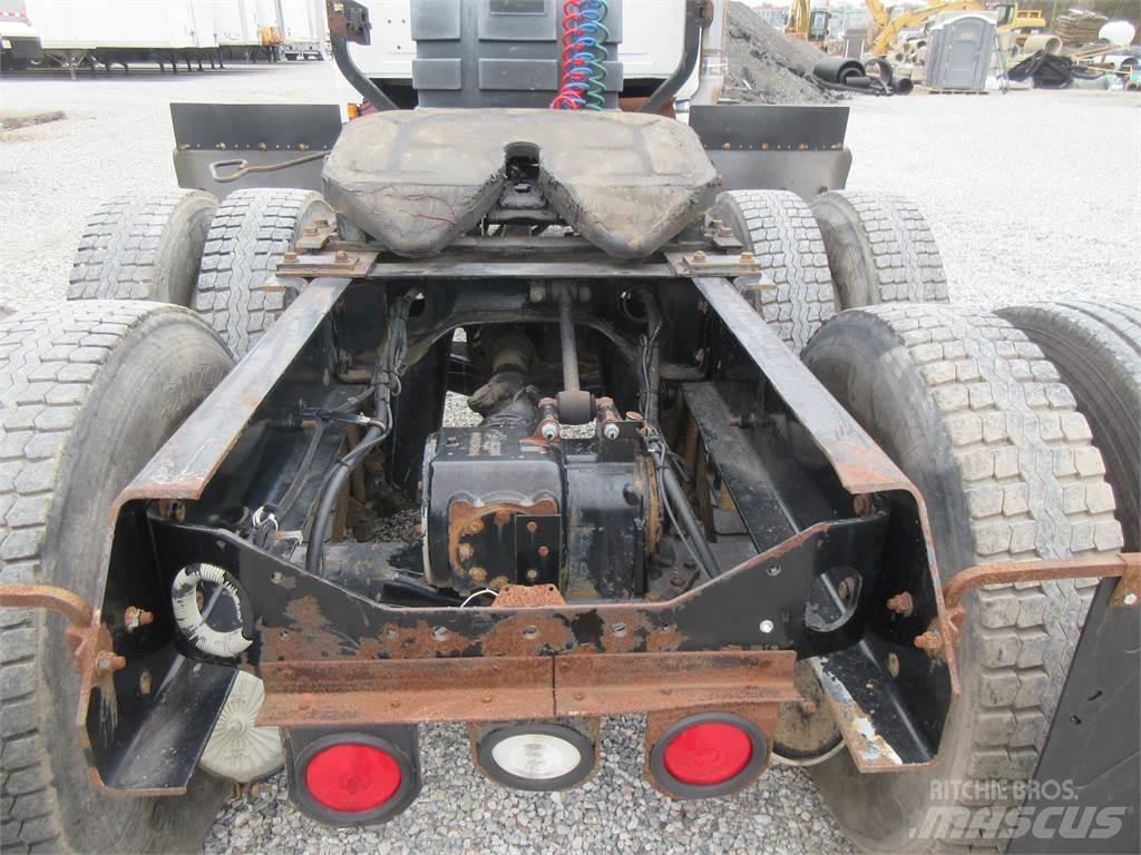 Mack CHN613 Naudoti vilkikai