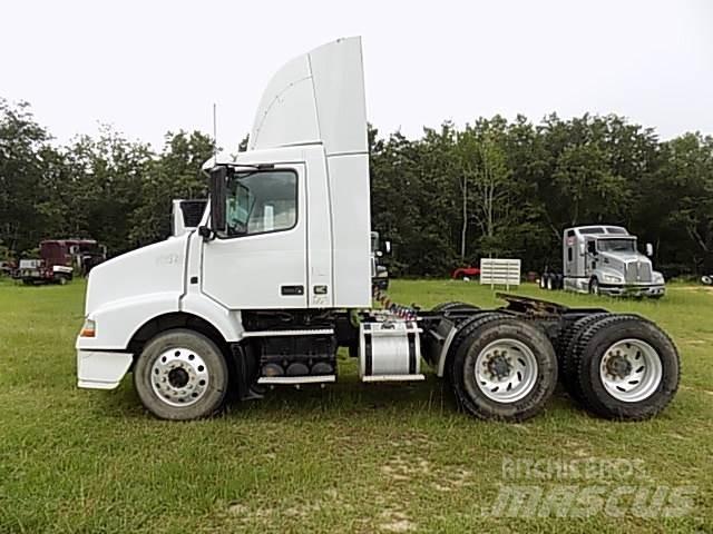 Volvo VNM Važiuoklė su kabina