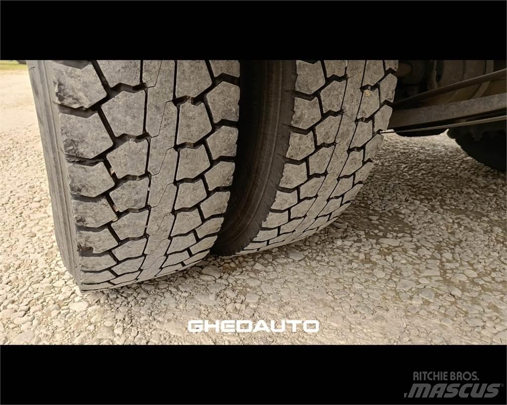 Iveco 70C17 Sunkvežimiai su dengtu kėbulu