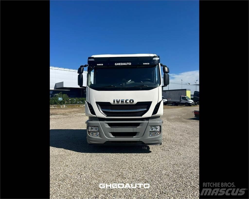 Iveco AS440S46 Sunkvežimiai su dengtu kėbulu