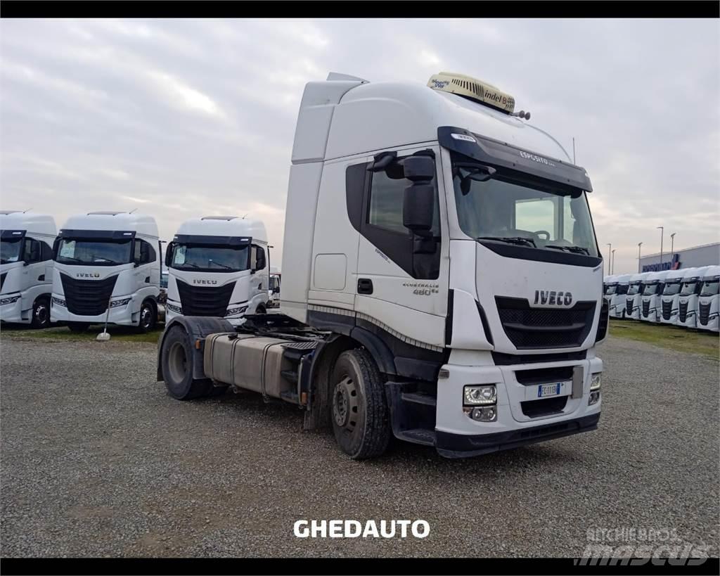 Iveco AS440S48 Sunkvežimiai su dengtu kėbulu