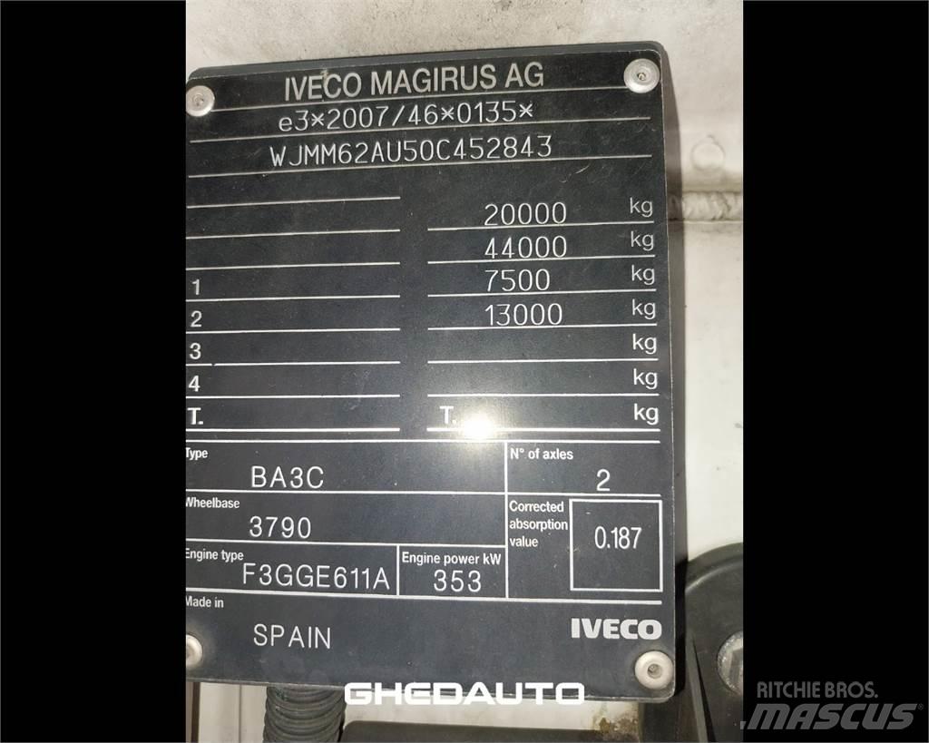 Iveco AS440S48 Sunkvežimiai su dengtu kėbulu