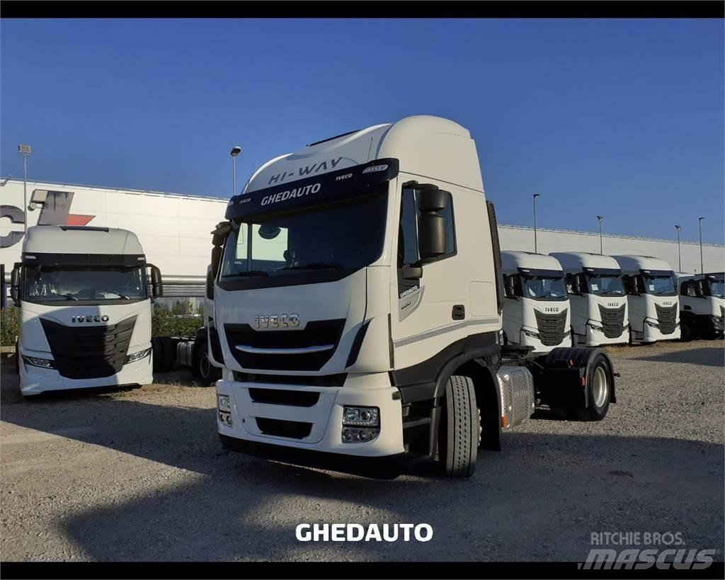 Iveco AS440S48T/P Sunkvežimiai su dengtu kėbulu