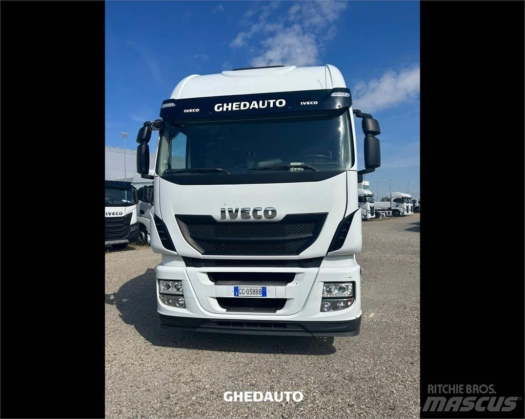Iveco AS440S48T/P Sunkvežimiai su dengtu kėbulu