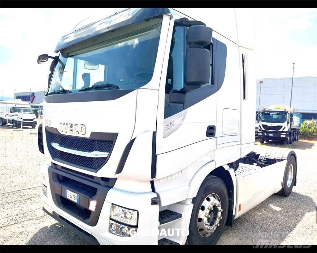 Iveco AS440S48T/P Sunkvežimiai su dengtu kėbulu