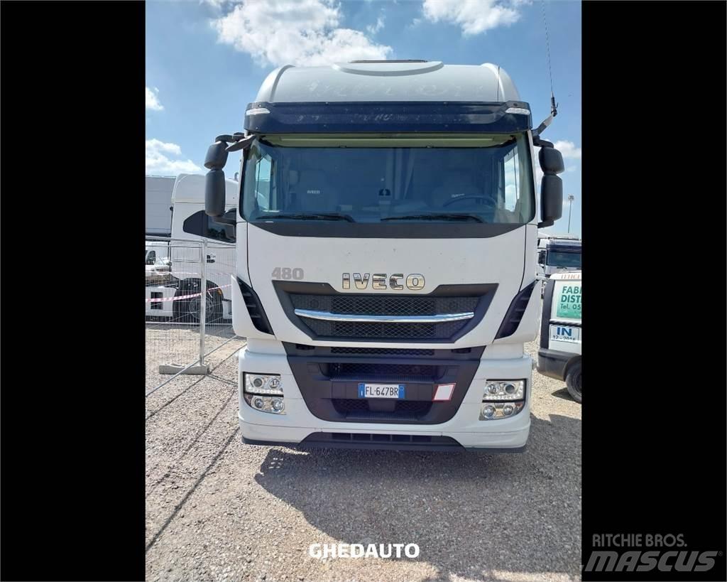 Iveco AS440S48T/P Sunkvežimiai su dengtu kėbulu