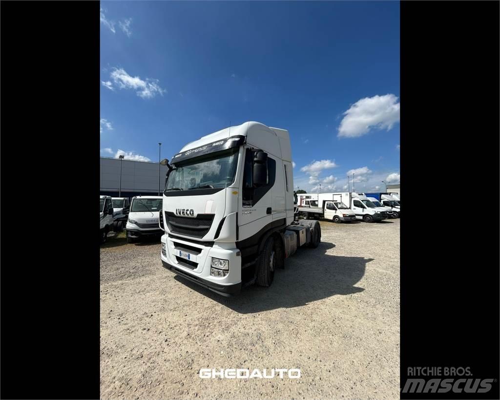 Iveco AS440S48T/P Sunkvežimiai su dengtu kėbulu