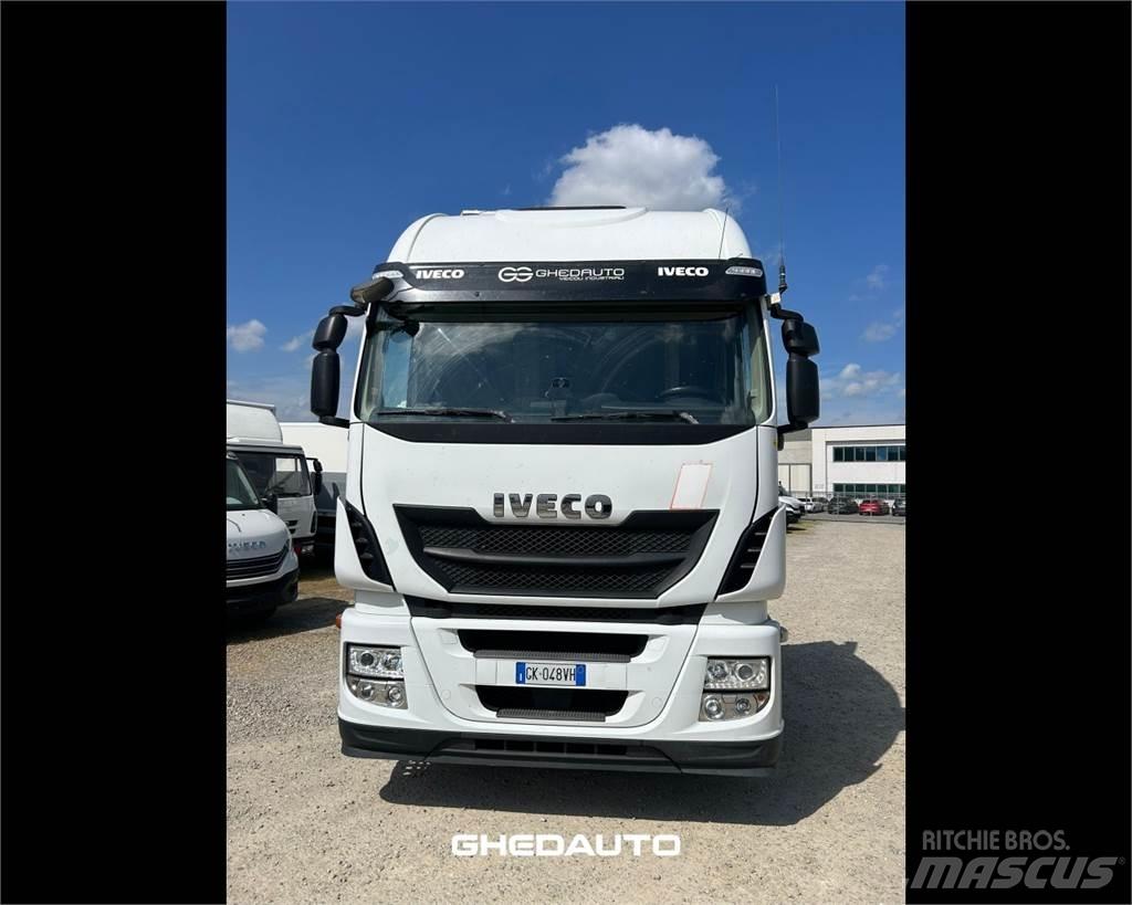 Iveco AS440S48T/P Sunkvežimiai su dengtu kėbulu