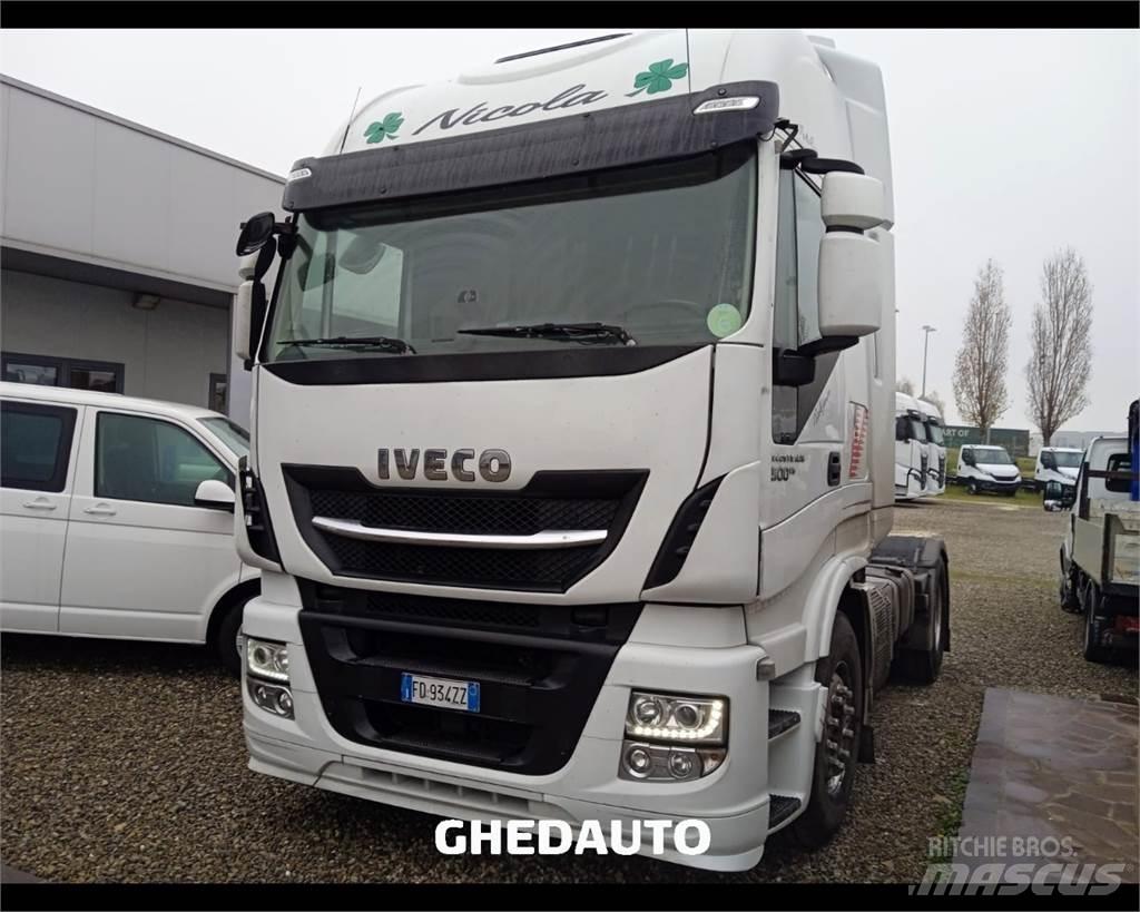 Iveco AS440ST/P Sunkvežimiai su dengtu kėbulu