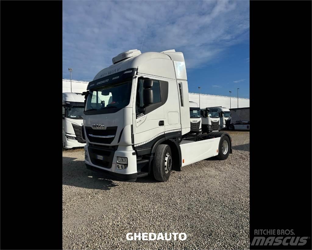 Iveco AS440ST/P Sunkvežimiai su dengtu kėbulu