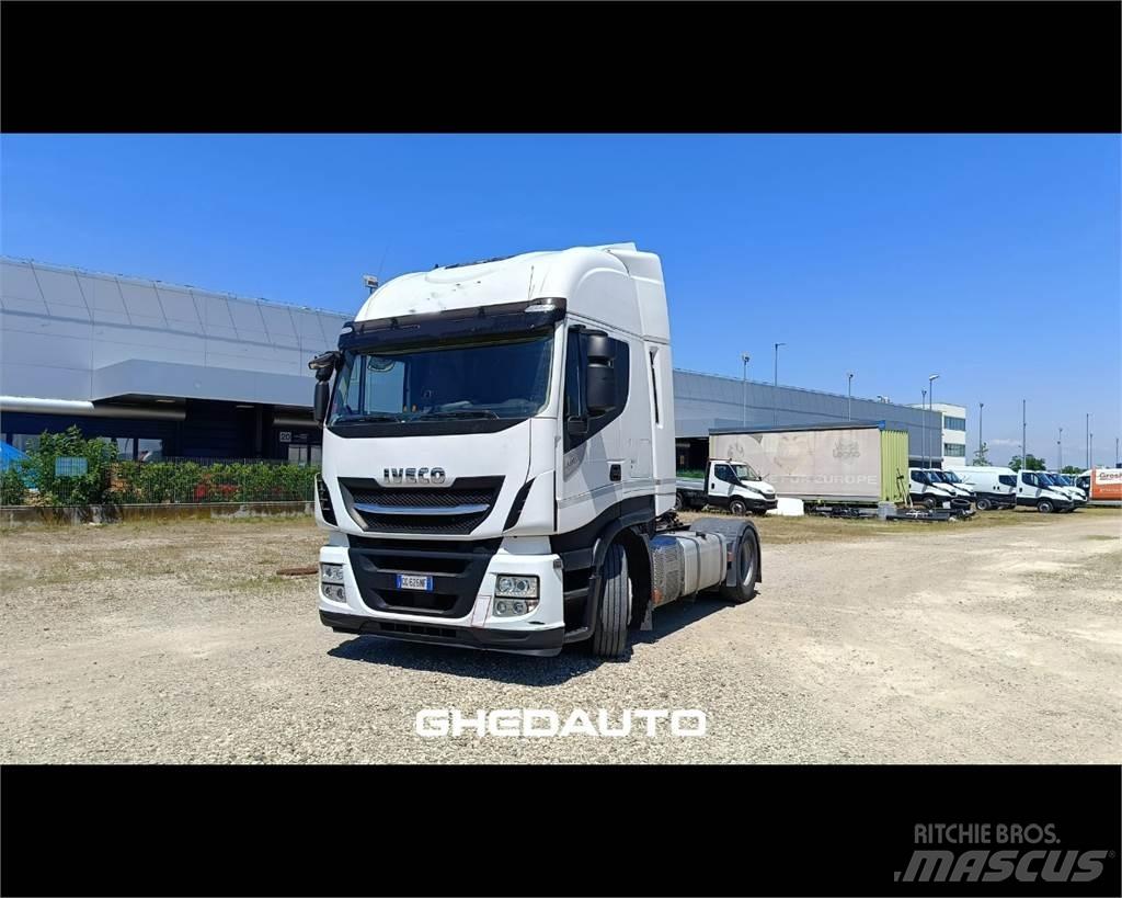 Iveco AS440ST/P Sunkvežimiai su dengtu kėbulu