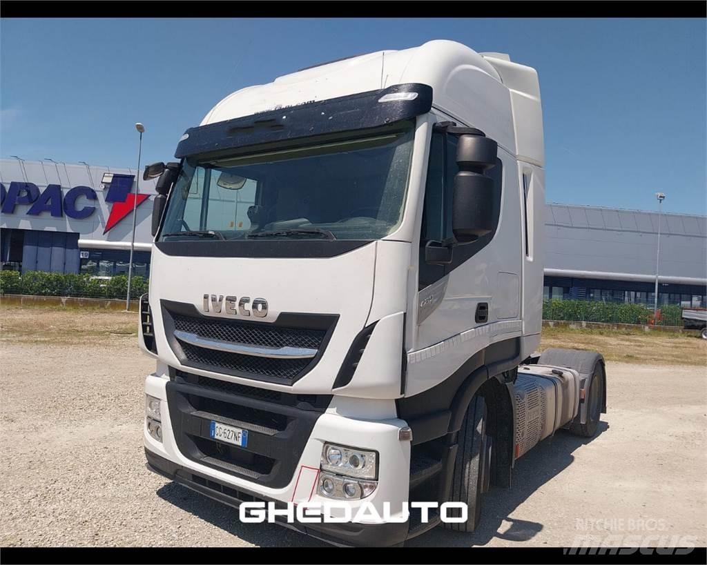 Iveco AS440ST/P Sunkvežimiai su dengtu kėbulu