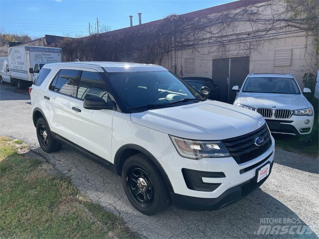 Ford Explorer Lengvieji automobiliai