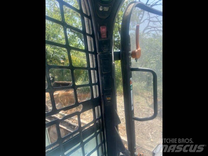 Bobcat T770 Naudoti ratiniai krautuvai