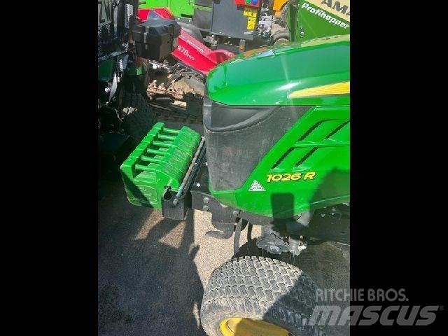 John Deere 1026R Aplinkos tvarkymas - Kita