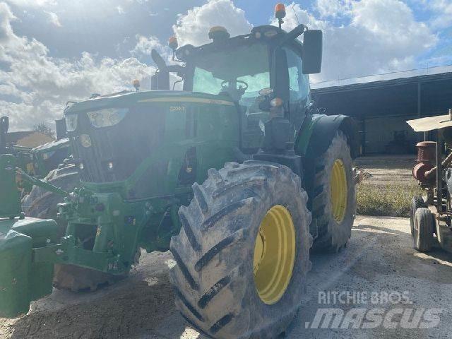 John Deere 6230R Traktoriai