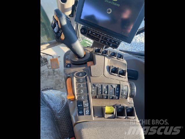 John Deere 6R120 Traktoriai
