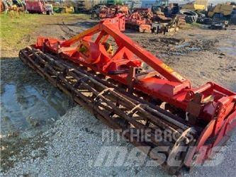 Kuhn HR404 Akėčios