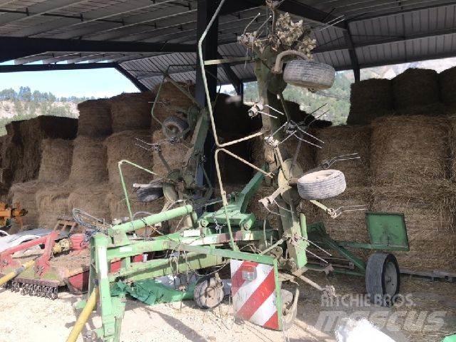 Stoll SPEED 680 Šieno grėbliai ir vartytuvai