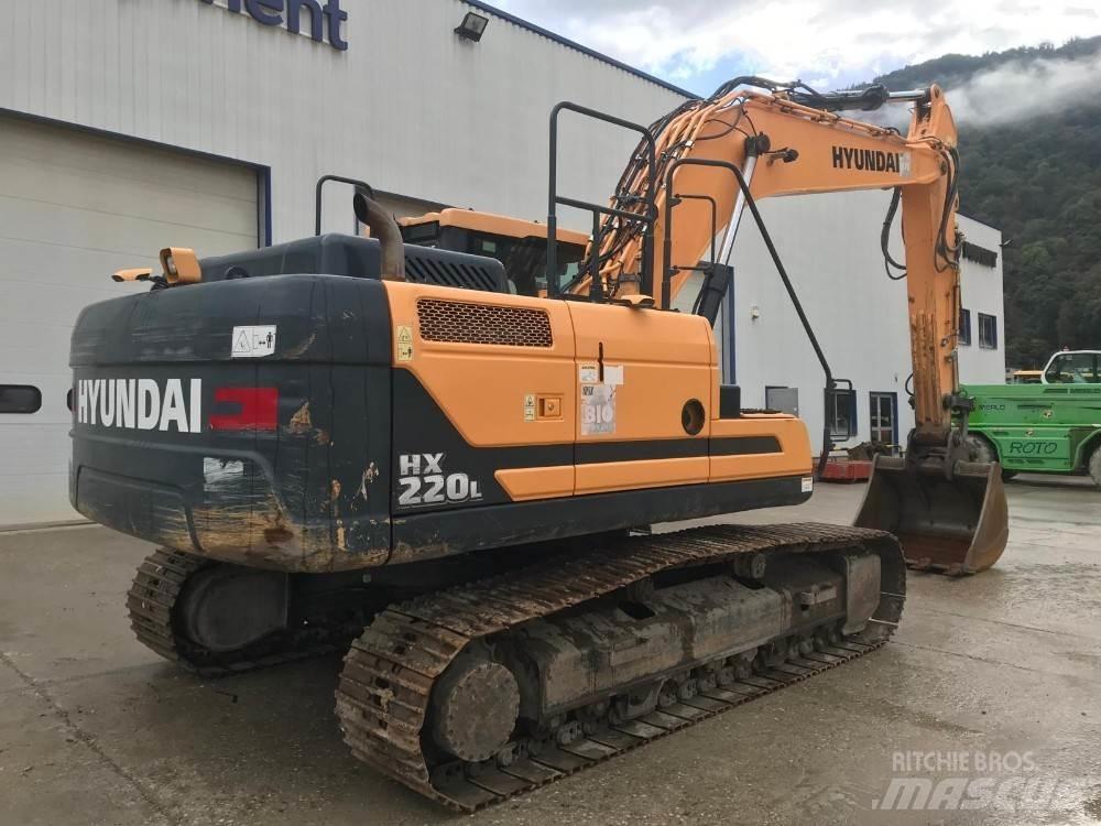 Hyundai HX220L Vikšriniai ekskavatoriai